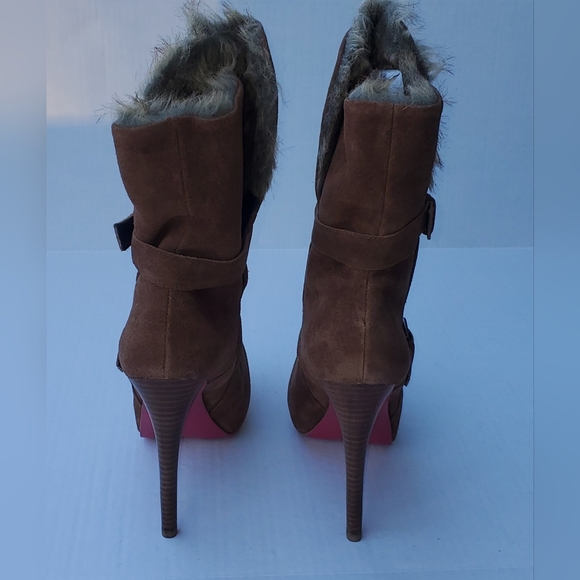 Paris Hilton Candace Brown Heeled Boots with Buckle and Faux Fur Detail Sz 10M - Picture 11 of 16